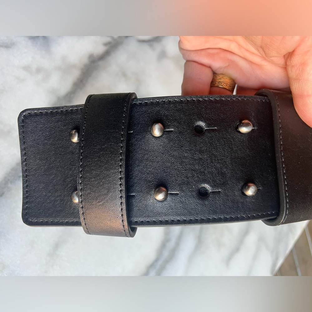 NWOT THOMAS WYLDE Wide, smooth, black leather belt s